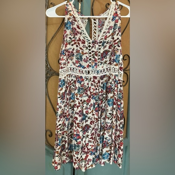 Umgee Floral Pattern‎ Short Sleeve Top Size Small - Picture 8 of 9